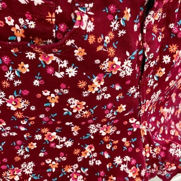 SO | Floral Shorts - Picture 6 of 11